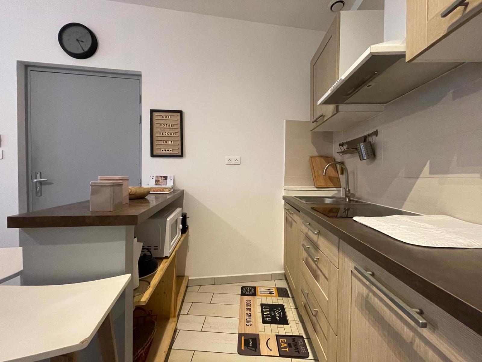 Joli Appartement Hypercentre T2, Classe Meuble De Tourisme 3 Avec Parking Gratuit Béziers Exteriér fotografie