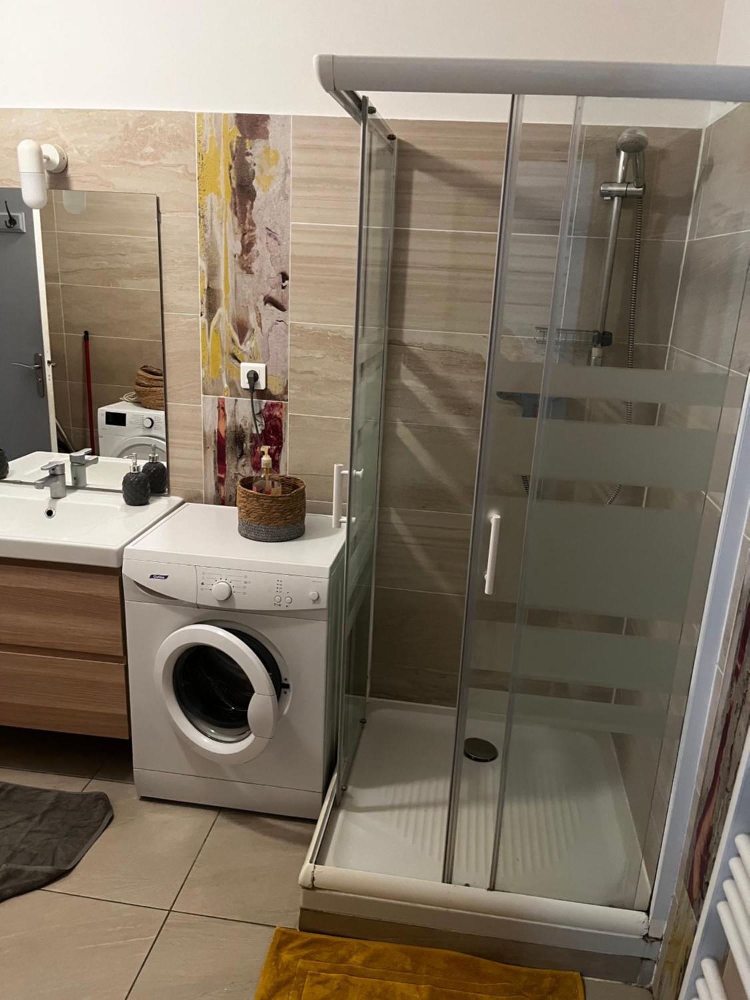 Joli Appartement Hypercentre T2, Classe Meuble De Tourisme 3 Avec Parking Gratuit Béziers Exteriér fotografie